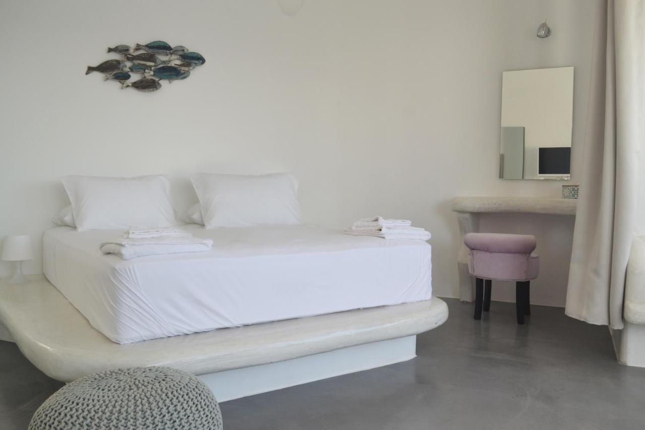 Golden Beach Resort Anafi Bagian luar foto
