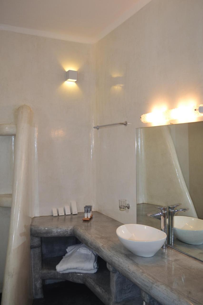 Golden Beach Resort Anafi Bagian luar foto
