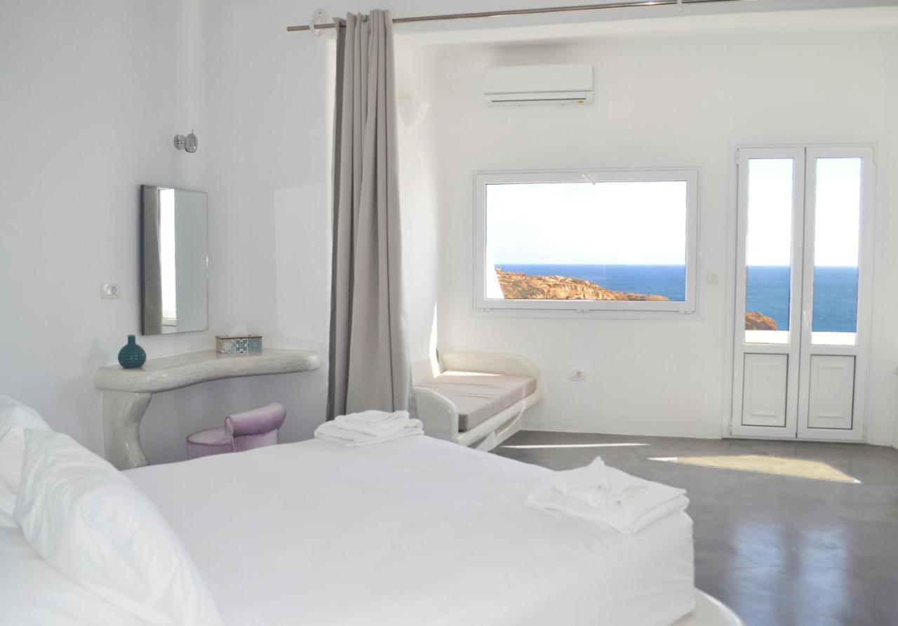 Golden Beach Resort Anafi Bagian luar foto